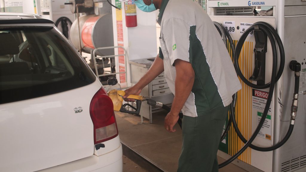 El procedimiento que permite agregar más etanol a la gasolina puede causar serios riesgos a tu auto; entiende